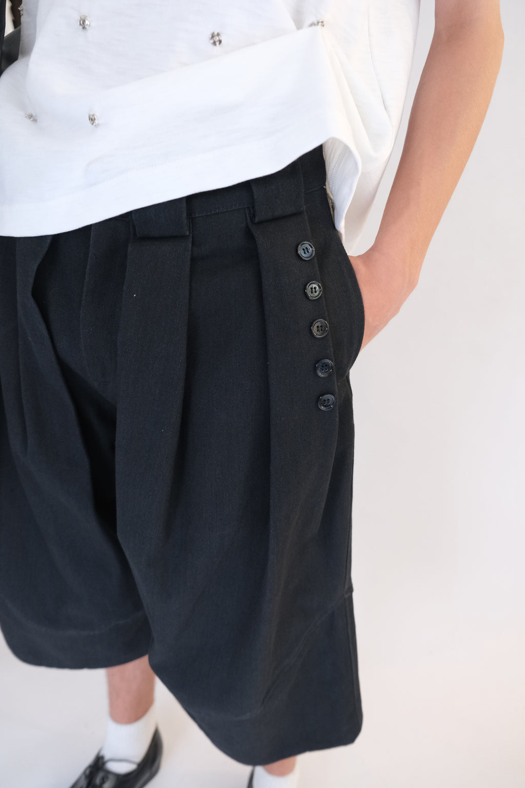 Button Shorts Denim [Dark Grey]
