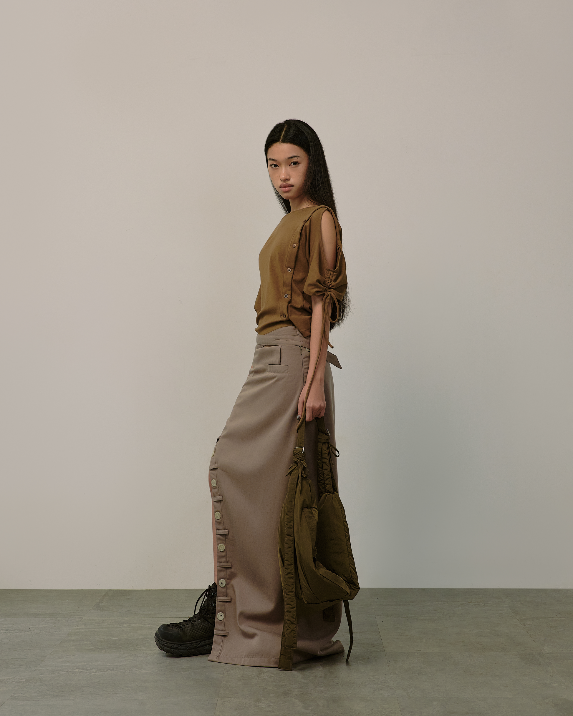 Button Split Skirt [Warm Grey]