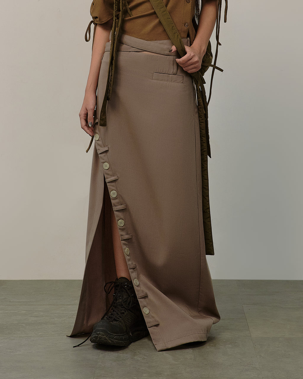 Button Split Skirt [Warm Grey]